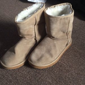 Short Ugg Boots